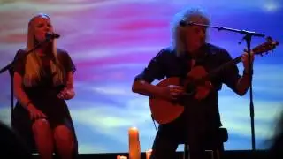 Brian May & Kerry Ellis @ Paris la Cigale 2013&nbsp;: Dust in the wind (3/21) (Full HD)