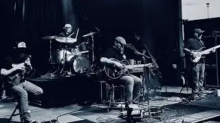 A soul-shaking, Texas-born blend of rock, blues, and swamp-country as Justin Ross