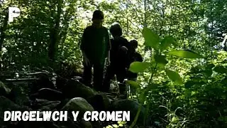 Dirgelwch Y Cromen