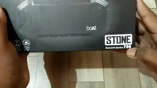 Unboxing of boat stone 700