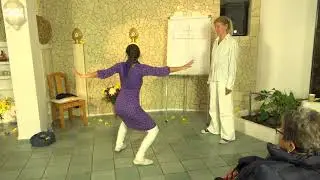 Intuitiver Tanz von Sabine f&uuml;r eine Person
