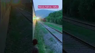 loudly whistling of Subak raftat passing BAkRALA Railway station #speedytrain #liketrain