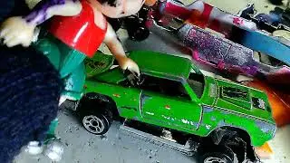 DODGE DART HOTWHEELS REVAMP!! MOTOMAX LEX, HW PLYMOUTH FURY RACER!! PETTING SUN RAYS!!!