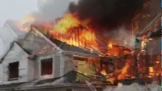 ShapPhoto - Woodstock FPD burns townhouse