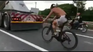 Drafting  a  fuel truck on a bicycle in Thailand  top speed 78km #drafting #topspeed #cycling