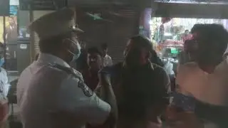 POLICE Vs SHARABI | PHONE BANAKE DO WARNA? | DRINK & DRIVE CHECKING FALAKNUMA PS |@rightmedianews |