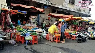 Derm Kor Street Market in the Morning [Cambodian Fish Markets]