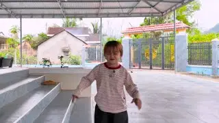 Huyền Hrê đi mua đồ tặng cho hai em trai và bất ngờ sau đó 