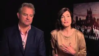 DowntonAbbeySeason6 HughBonneville ElizabethMcGovern HEGenericInterview h264 25p