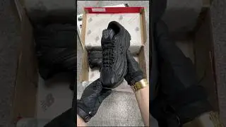 New Balance 1000 All Black