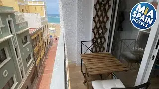 Beach balcony lounge | Gran Canaria, Spain | Hotel Review 🛏️