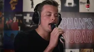 JACK in Stephan's Pianobar (Live @ Qmusic) - Broken