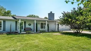 6816 Stillmeadow Drive, Charlotte, NC Presented by Karin Hull.
