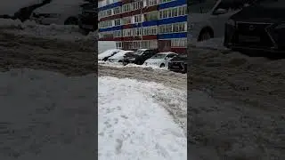 Consequences heavy snowfall in Russia.