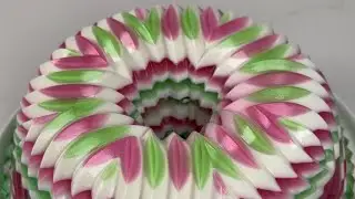 making a Wicked style jelly cake 🍓🥝🩷💚 #asmr #jellycake #dessert #sweet #jelly 