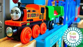 Thomas and Friends Toy Train Wooden Track Build | Bridges and Stations