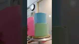 cocomelon 2 tier cake #cakes #cocomelon #homebaker #chocolatecake #whippedcream #whippit