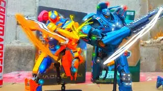 Atlas destroyer vs Gipsy danger y Gipsy avenger pacific rim stop motion pacific rim figuras 