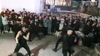 20191103. MAXXAM. SEVENTEEN 'CLAP' COVER. HAPPY BUSKING WITH CHEERING AUDIENCE.