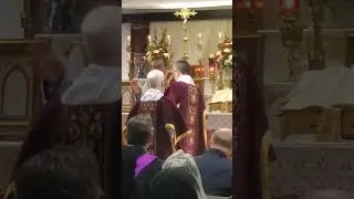 Traditional Latin Mass - Dominus Vobiscum