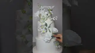 Wafer paper flowers on this romantic wedding cake❤️
