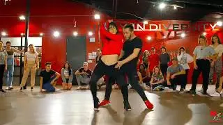 Music:&nbsp;@enriqueiglesias&nbsp;- El BA&Ntilde;O 🎧&nbsp; Filmography:&nbsp;@mytypolife&nbsp;🎥 Dance coreography.