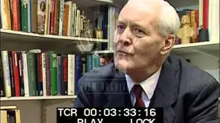 Tony Benn on centuries of struggle.  Film 91369