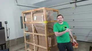 I Got an Arcade Cabinet || Unpacking and Setting Up Pump It Up || Sponsored by Garage
