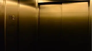 Busy 2006 Schindler 5400 MRL traction elevator @ Nový Smíchov Shopping Centre, Prague, CZ