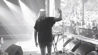 Laura Jean - You Make Me Feel (Behind the Scenes at Meredith Music Festival)