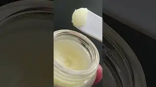 #lipbalm #lipcare #minimalist #luminous #glowup #makeuptutorial #beautytips #makeup #fyp #skincare