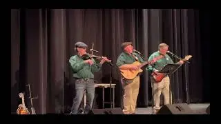 Pub Runners in concert - Fiddler's Green