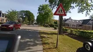 Fietsen door Nijemirdum richting Lemmer
