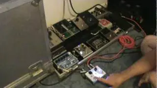 deluxe true bypass looper and feedback looper in one. from Mr.Grim's Guitar Gadgets