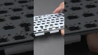 ⌨️ TEARDOWN - Akko 5075B Plus 🪛 #mechanicalkeyboard #keyboards #akko
