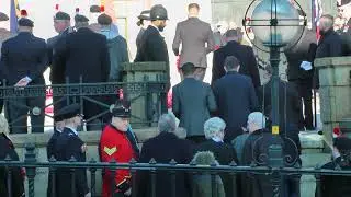 Last Post and Laying of wreaths at Oldham Cenotaph-Remembrance Sunday 12-11-2017