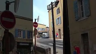 30 Seconds to Visit BONNIEUX! ⏰ #frenchmoments #frenchvillage #luberon #YouTubeHighFive