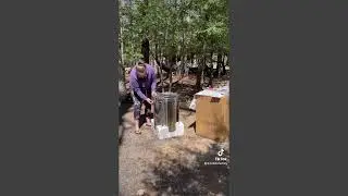 Unboxing VINGLI 4-Frame Manual Honey Extractor