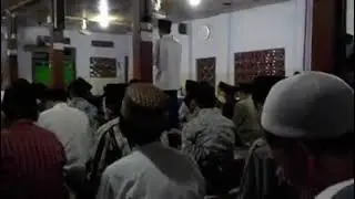 Pujian sebelum sholat shubuh di Musholla Pondok Pesantren Al-Anwar Karangmangu Sarang Rembang
