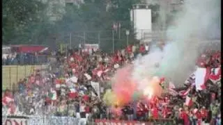 Pirotehnia pe stadioanele din Romania - o amintire?....NU!