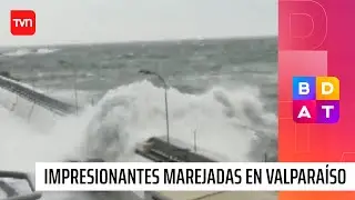 Impresionantes im&aacute;genes: Marejadas arrastraron autos en el Molo de Abrigo de Valpara&iacute;so | BDAT