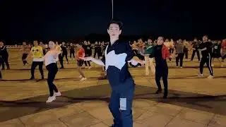 DJ广场舞《偷心》是谁偷走了我的心，最新劲爆火热流行舞曲
