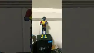 Posing custom Oliver figure #invincible#oliver#traproyalty#actionfigures#customactionfigure#shorts