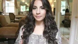 Everyday Hair Tutorial: Clipless Curling Iron