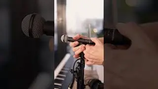 Let's unbox our dynamic double-ribbon microphone M 160 together 📦🎤 #beyerdynamic