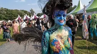 beautiful body painting ,best body art at Castlefest