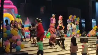 Show at Trans Studio Mall