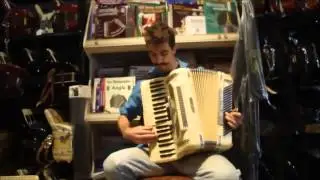 1233 - Cream Harmonium LMH 120 $695