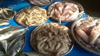 vegetables, fruits, spices, seafood, clothes and daily essentials. It