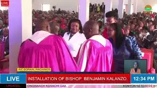 Benjamin Kalanzo greets president Wiliiam Ruto after taking oath as AIC Bishop.